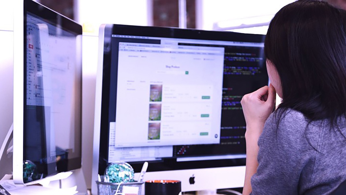 Dealing with Complex Software Projects